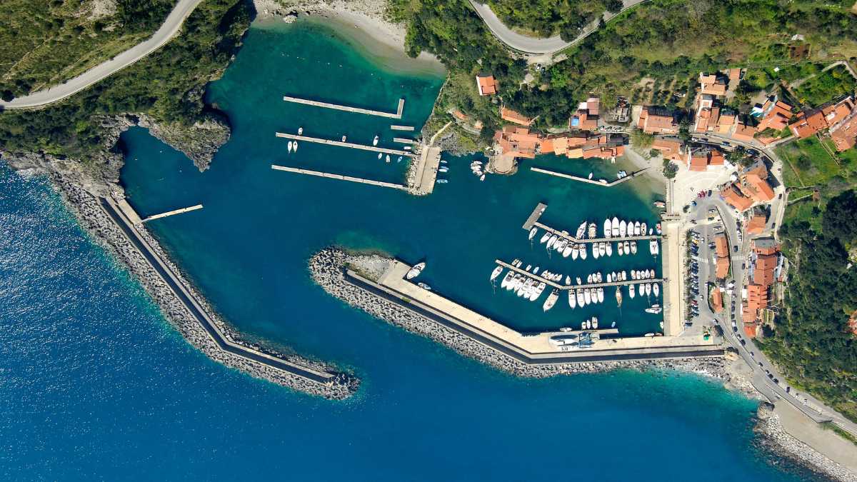 La storia delle torri costiere di Maratea: difesa e paesaggio del Golfo di Policastro